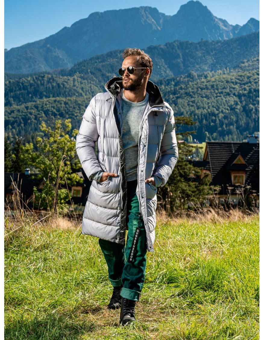 Kabát Redrum Ridge Puffer Grey – šedá péřová bunda Kabát Redrum Ridge Puffer Grey – šedá péřová bunda
